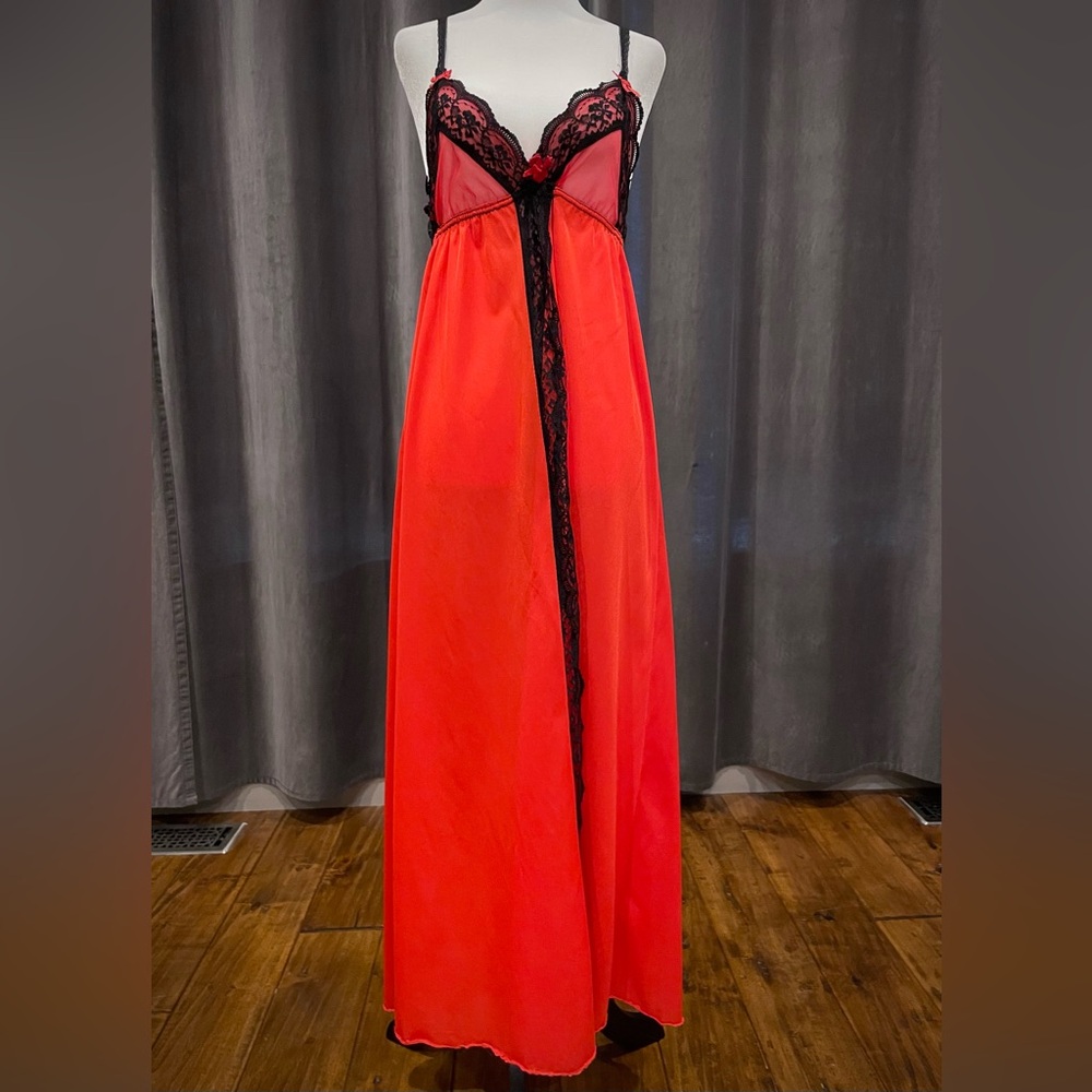 Vintage red front clasp nightgown